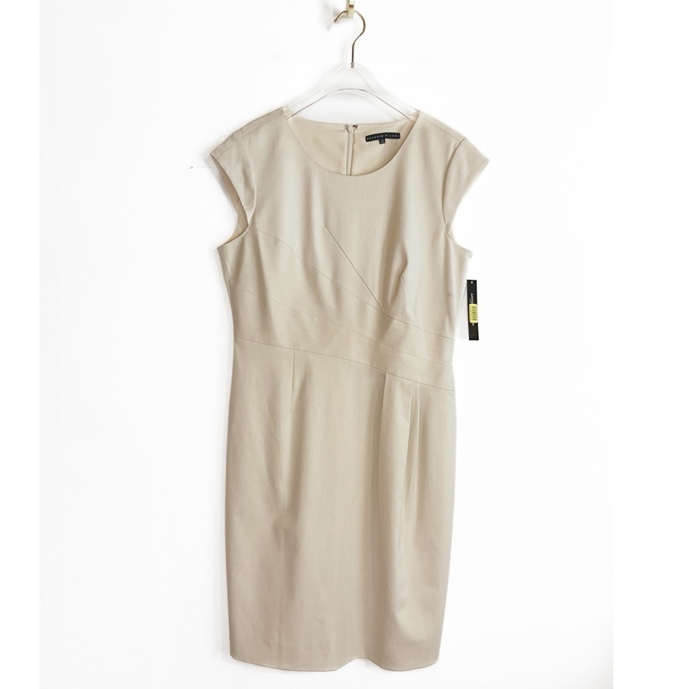 NWT 🆕 ANTONIO MELANI Madison Dress in Neutral Khaki Beige Womens size 12